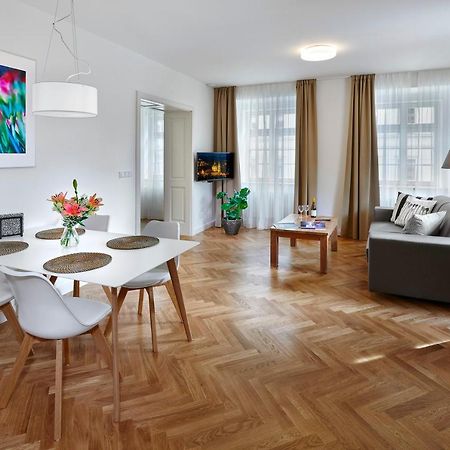 Downtown Suites Mala Strana Prague Luaran gambar