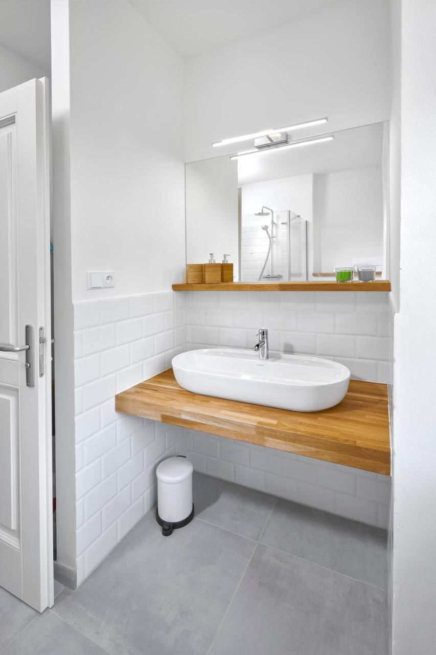 Downtown Suites Mala Strana Prague Luaran gambar
