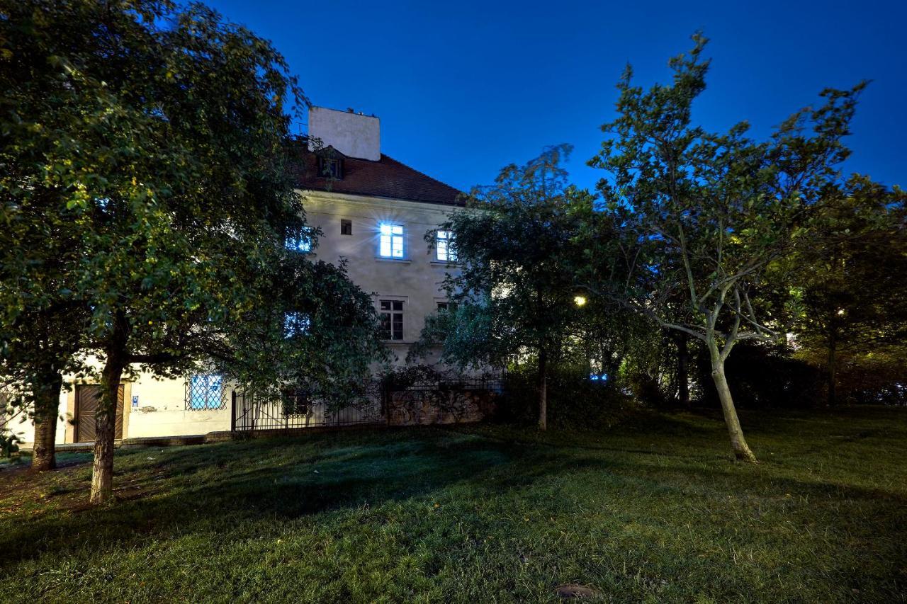 Downtown Suites Mala Strana Prague Luaran gambar