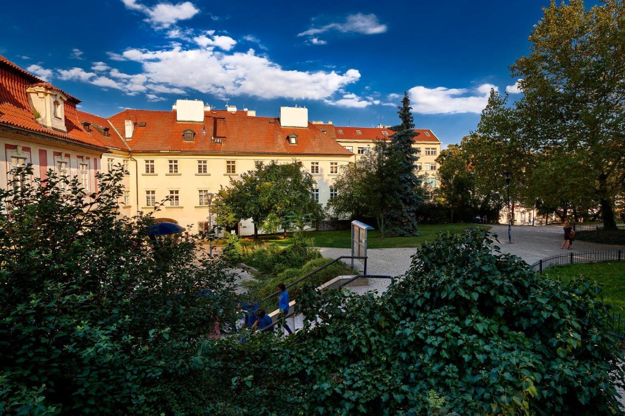 Downtown Suites Mala Strana Prague Luaran gambar